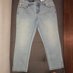 Simply Vera vera wang denim capris